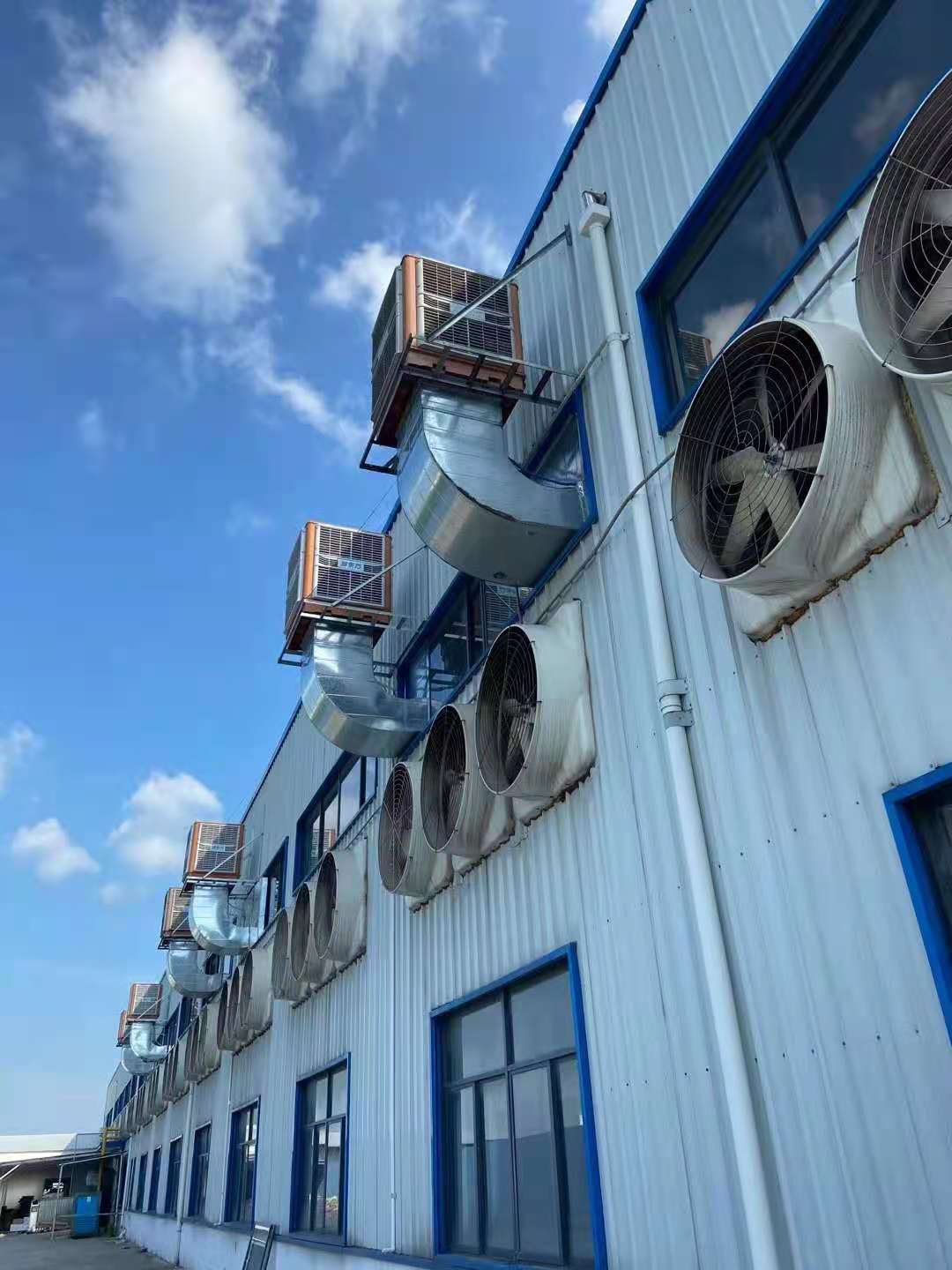 悶熱空氣不流通的倉(cāng)庫(kù)怎么通風(fēng)降溫？看看湖北廠房通風(fēng)降溫的方案